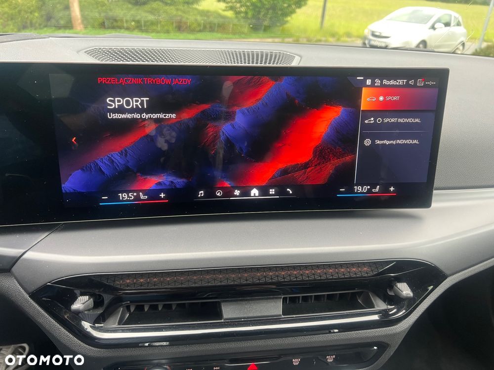 BMW Seria 3 320d xDrive Sport Line - 34