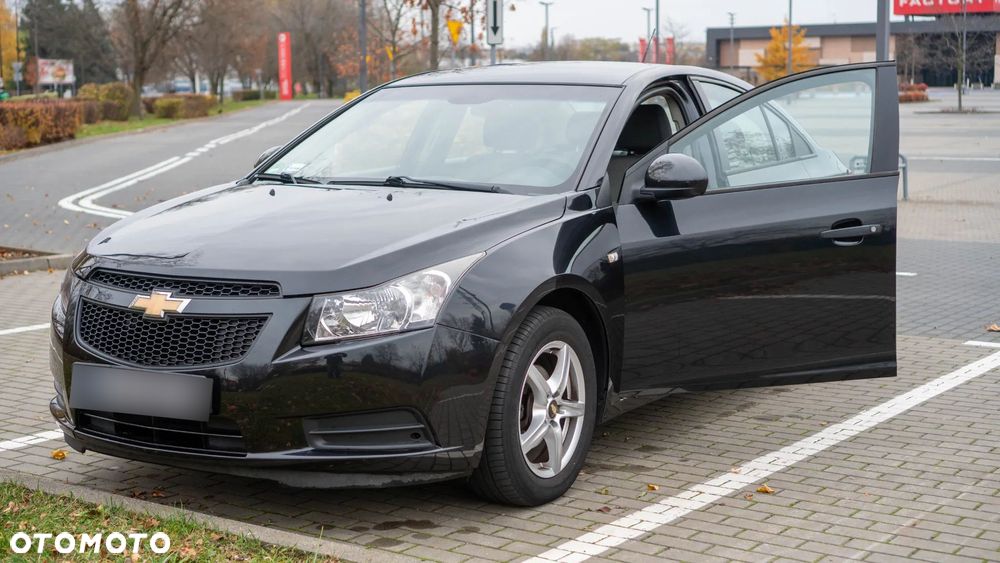 Chevrolet Cruze 1.6 LS - 6