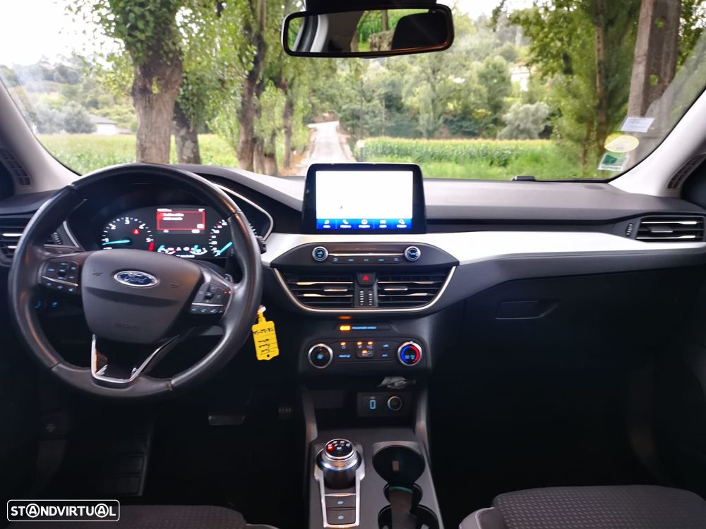 Ford Focus 1.5 TDCi EcoBlue Vignale Aut. - 9