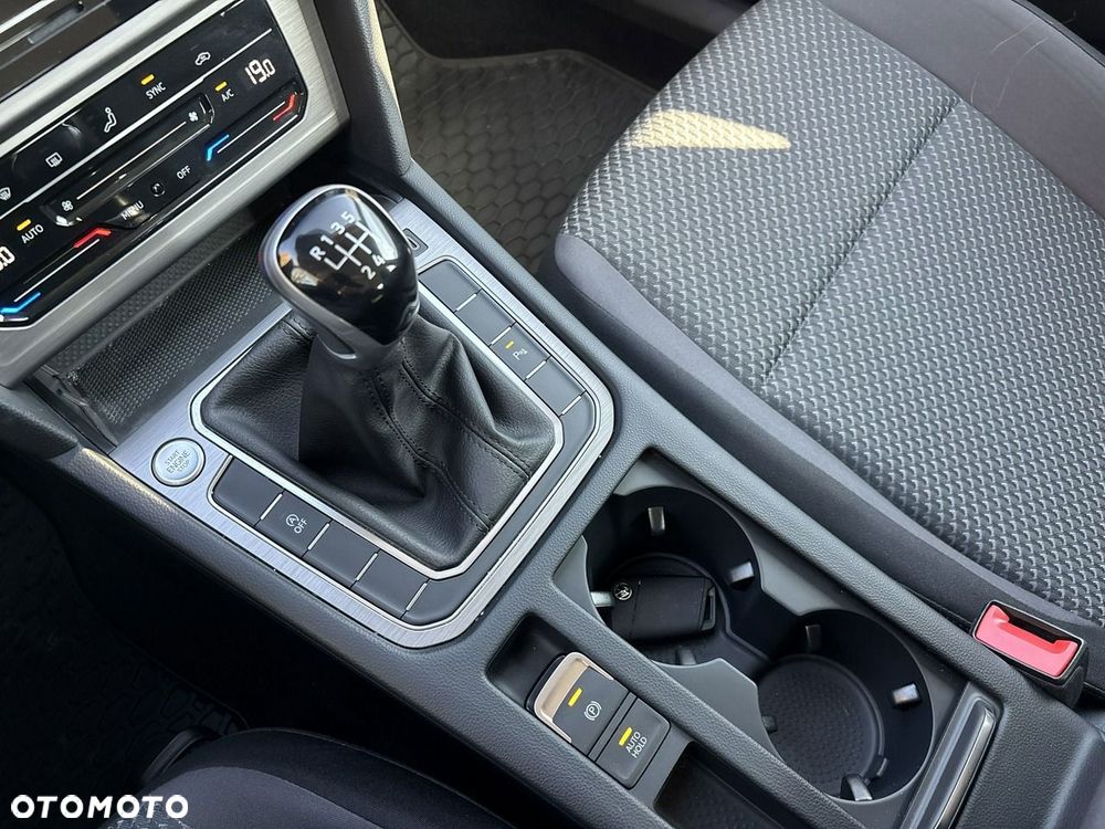 Volkswagen Passat 2.0 TDI EVO Essence - 25