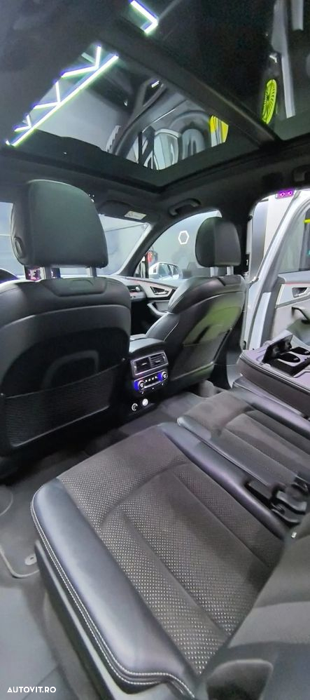 Audi Q7 3.0 ultra TDI Quattro Tiptronic - 13