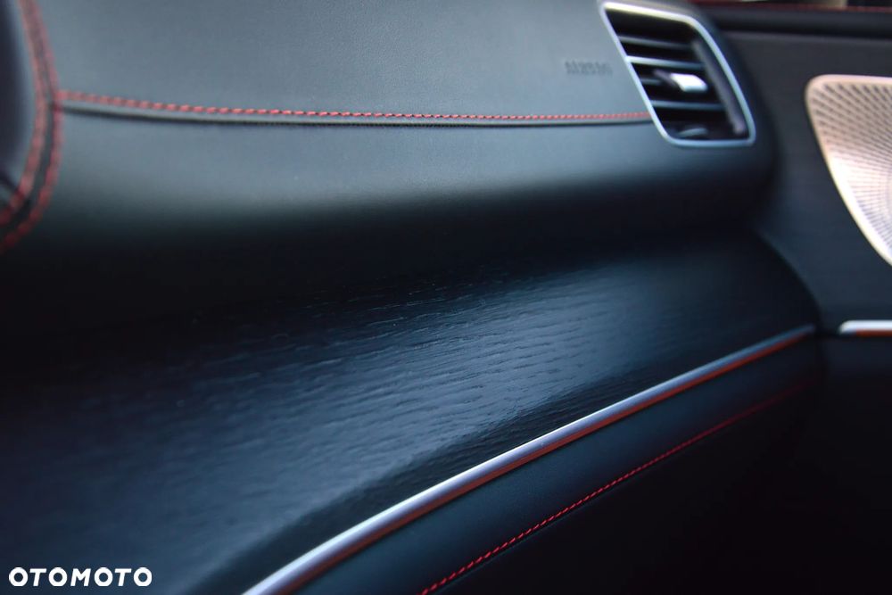 Mercedes-Benz GLE AMG 53 4-Matic Premium Plus - 32