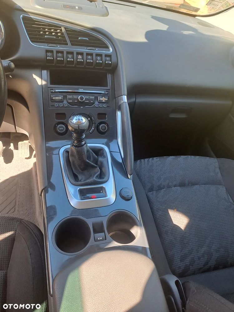 Peugeot 3008 2.0 HDi Premium+ - 10