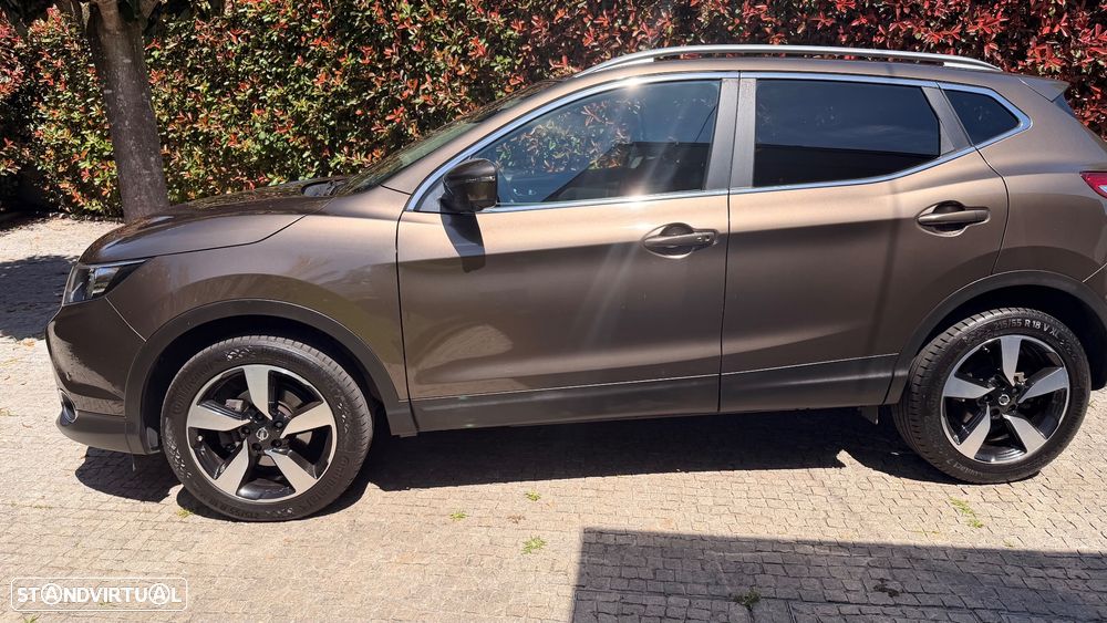 Nissan Qashqai 1.6 dCi N-Connecta - 6
