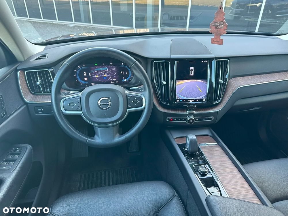 Volvo XC 60 B5 B AWD Geartronic Momentum Pro - 21