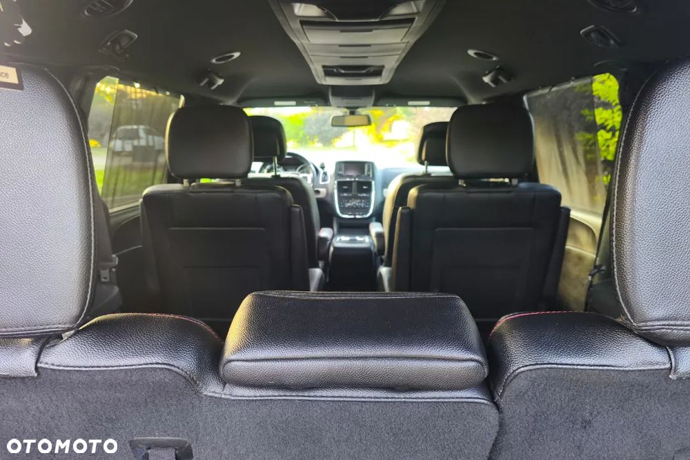 Dodge Grand Caravan 3.6 R/T - 19