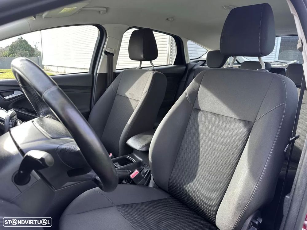 Ford Focus 1.5 TDCi Titanium ECOnetic - 26