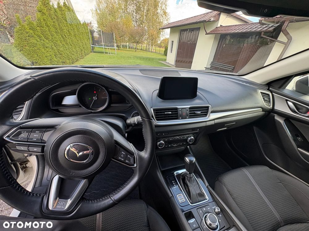 Mazda 3 2018 photo 3