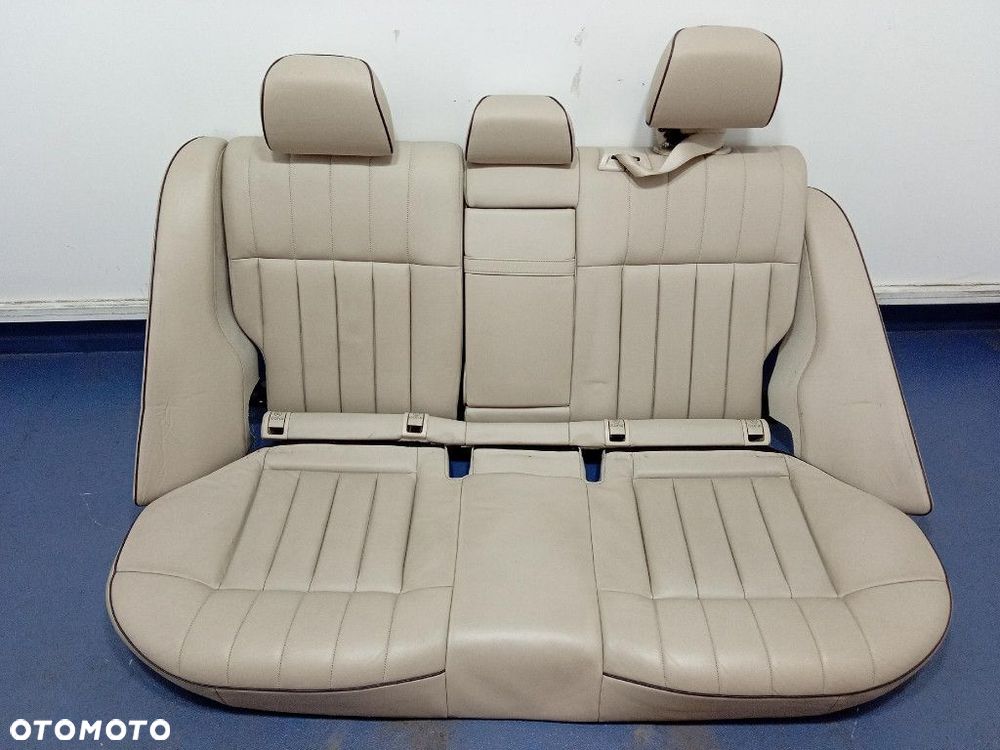 MERCEDES E KLASA W212 SEDAN KANAPA TYŁ TYLNA SKÓRA - 1
