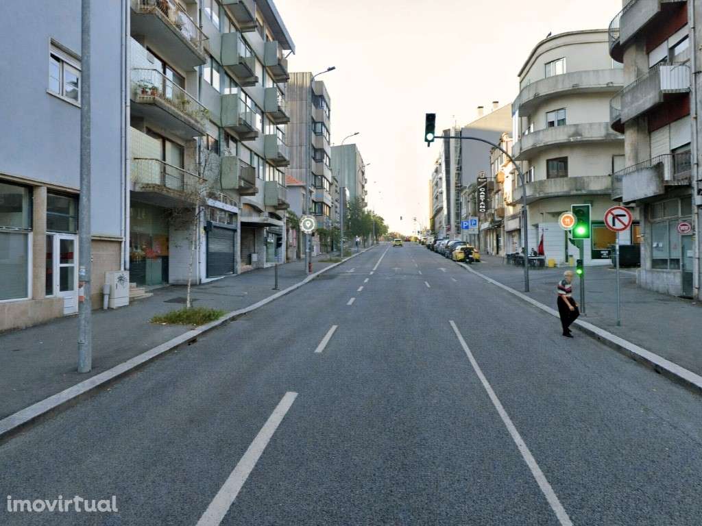 Loja para arrendamento - Antas, Porto - Grande imagem: 4/5
