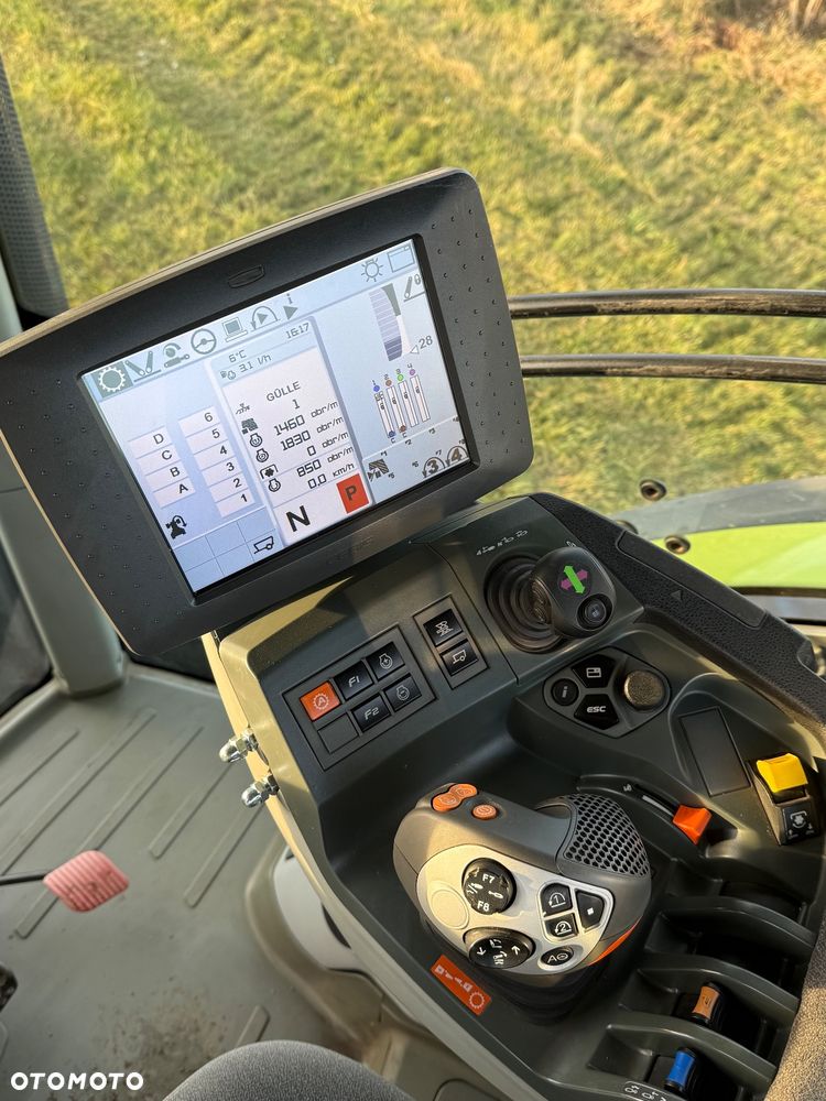 Claas Axion 850 - 9