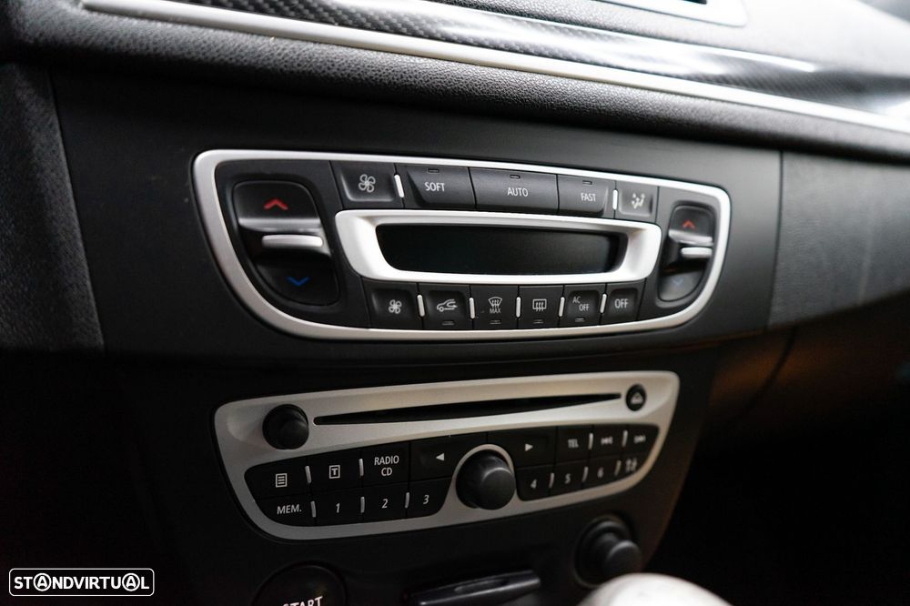 Renault Mégane Coupe 2.0 T 16V RS - 34