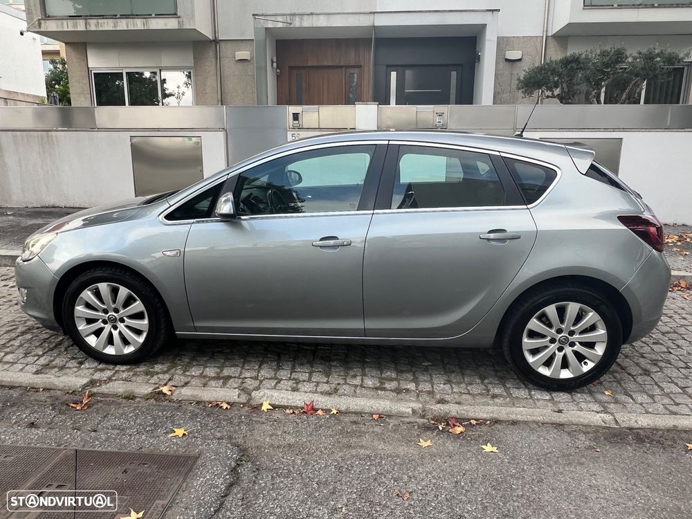 Opel Astra 1.7 CDTi Cosmo - 19