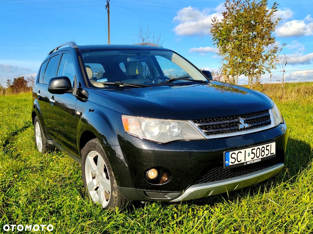 Mitsubishi Outlander 3.0 V6 XLS - 3