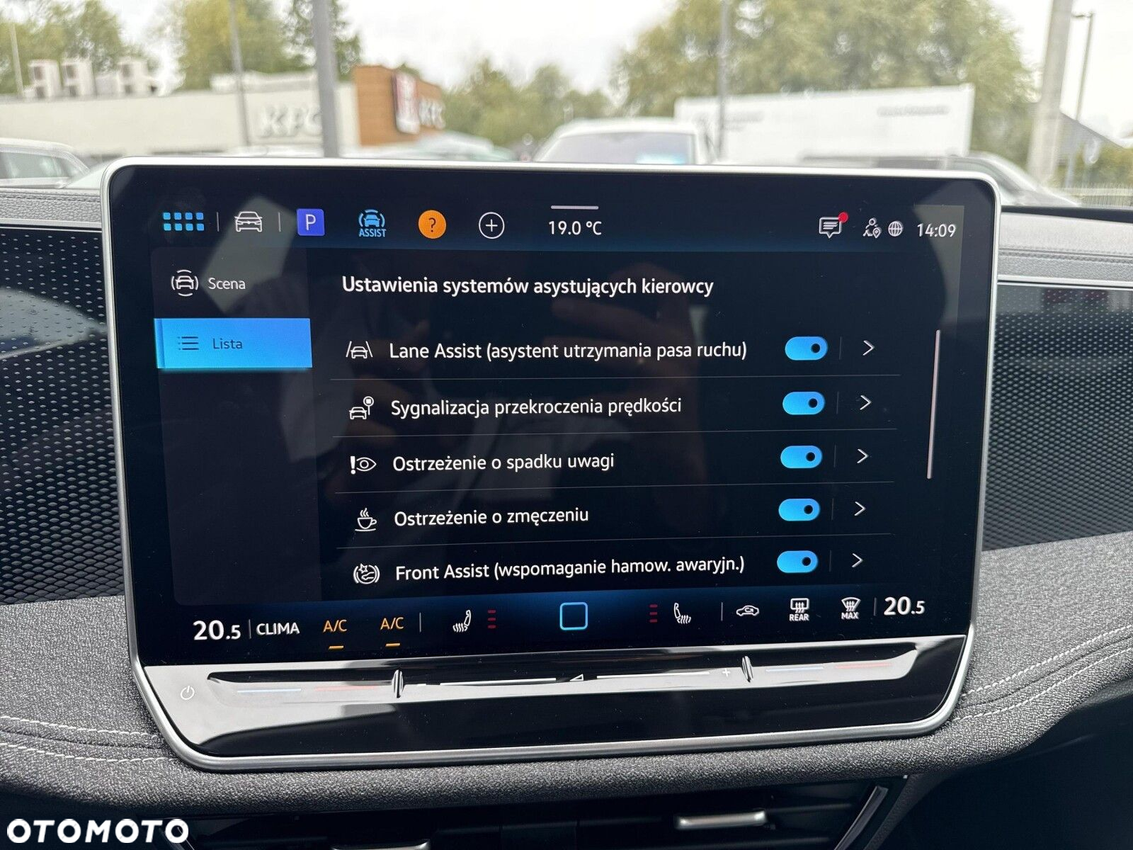 Volkswagen Passat - 20