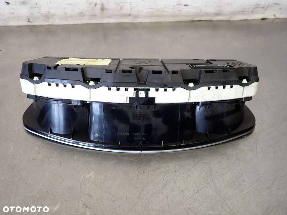 LICZNIK FORD MONDEO 2.0  8M2T10849VB - 3