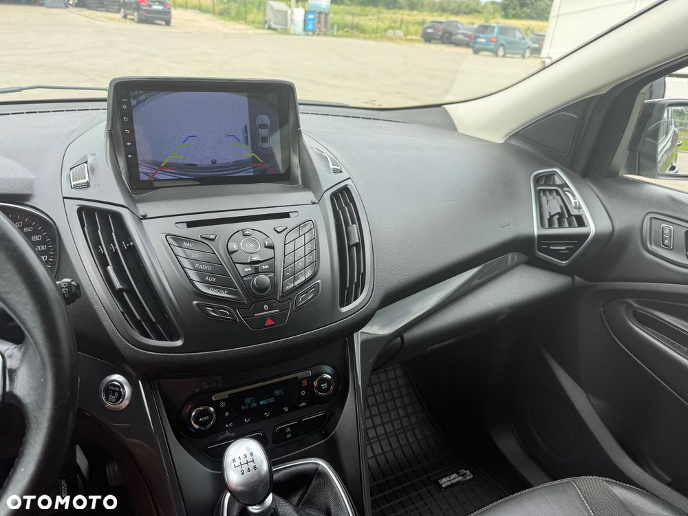Ford Kuga 2.0 TDCi 2x4 Titanium - 26