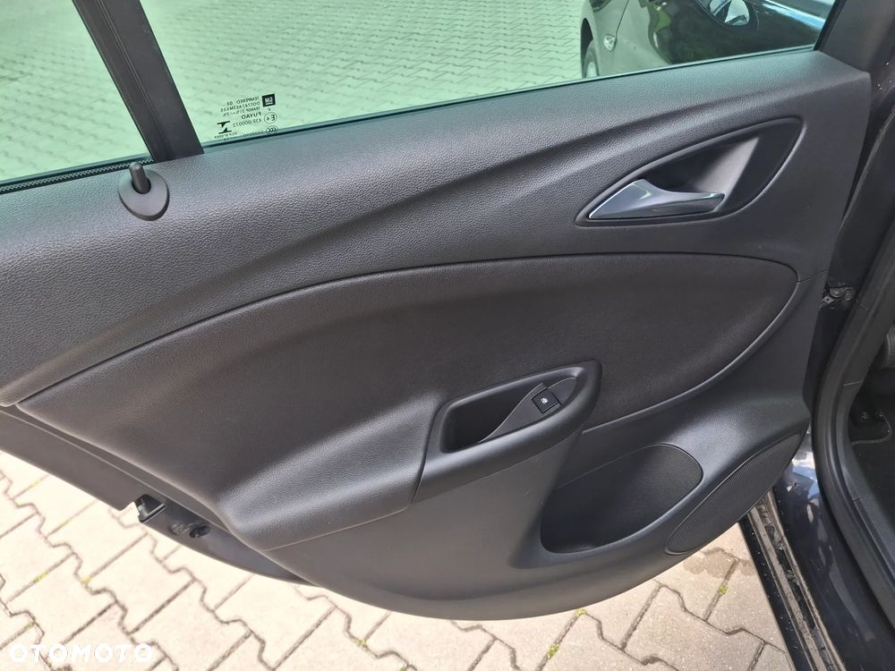 Opel Astra 1.6 Turbo Start/Stop Dynamic - 20