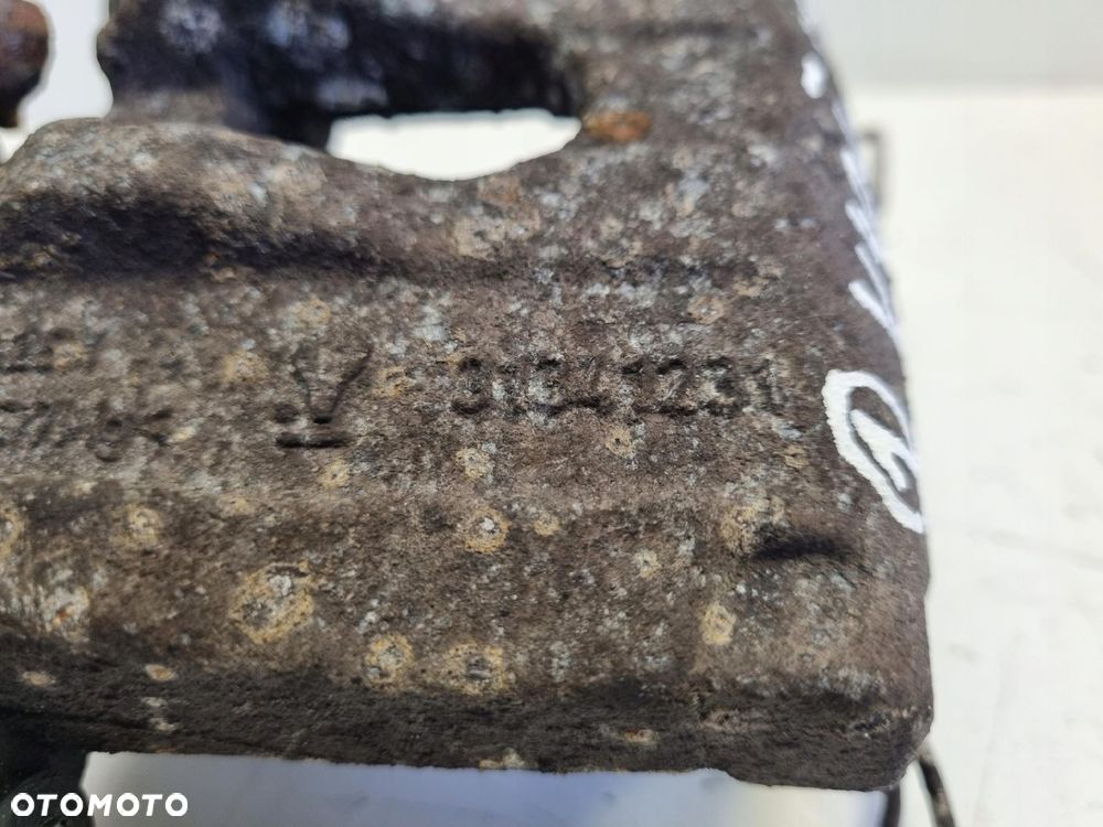 Volvo V40 II TYLNY ZACISK HAMULCOWY prawy tył Pasażera P.T 31341231 - 4