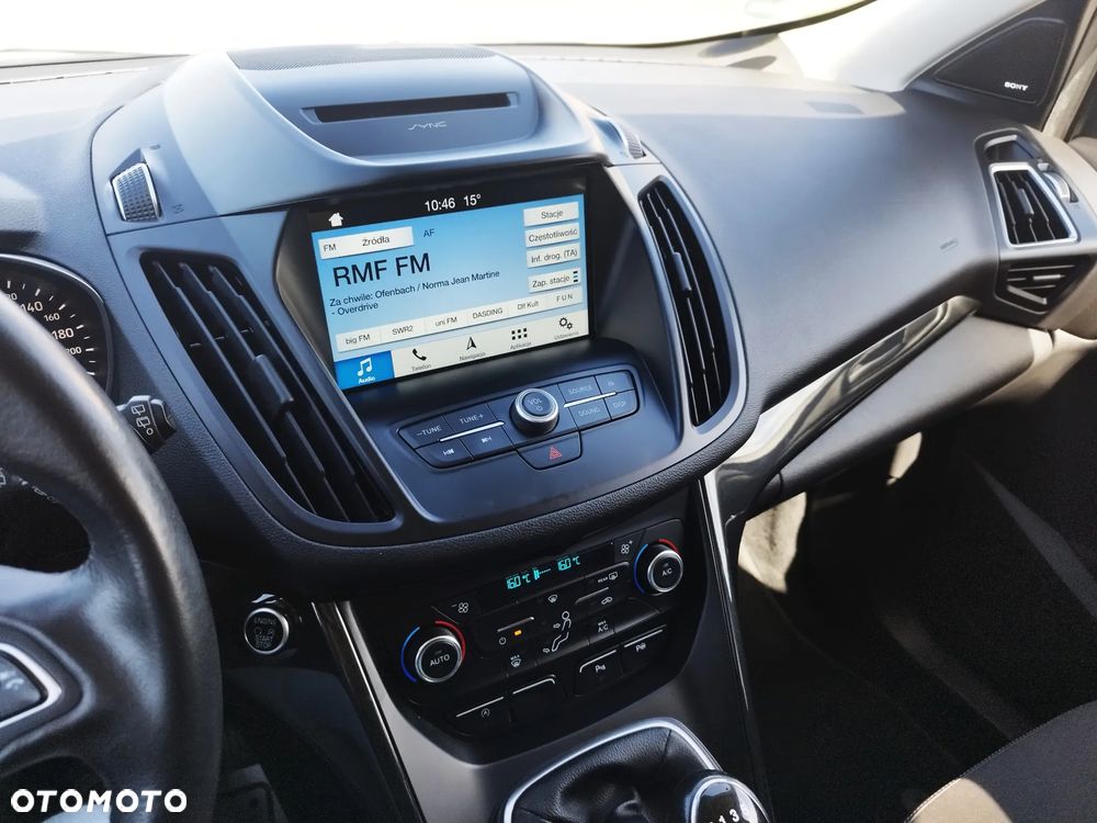 Ford Kuga 1.5 EcoBoost 2x4 Titanium - 35