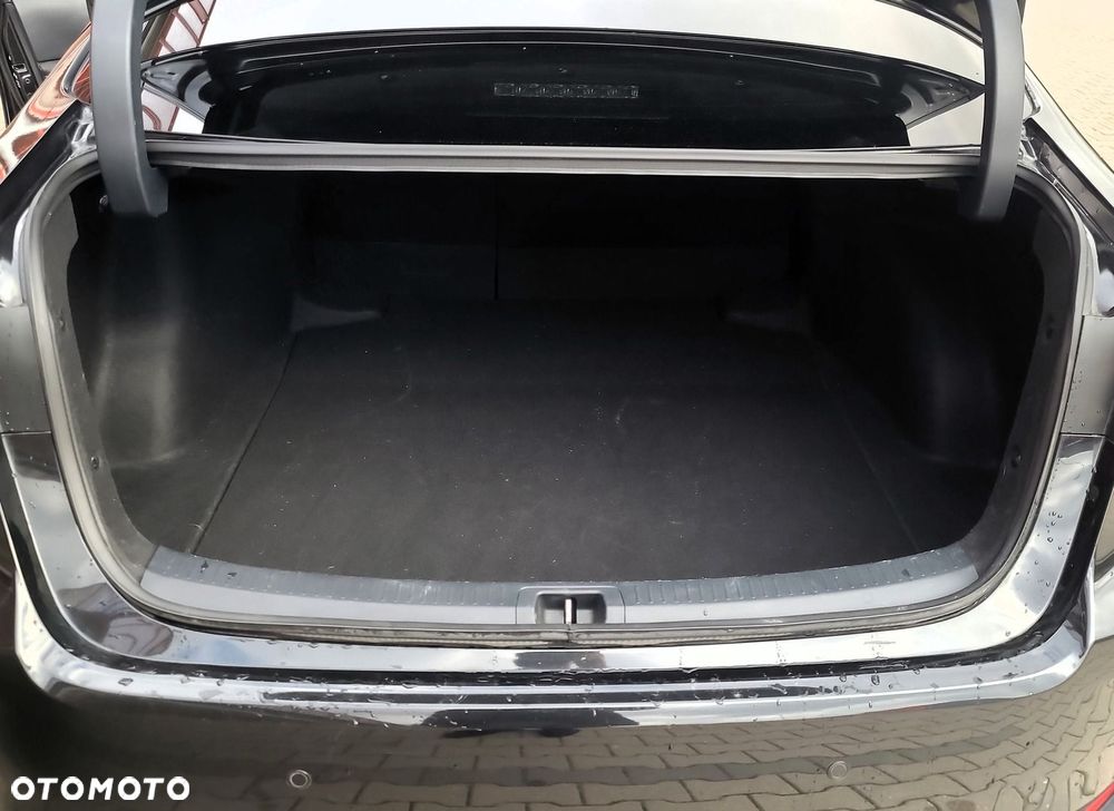 Toyota Corolla 1.8 Hybrid Style - 11