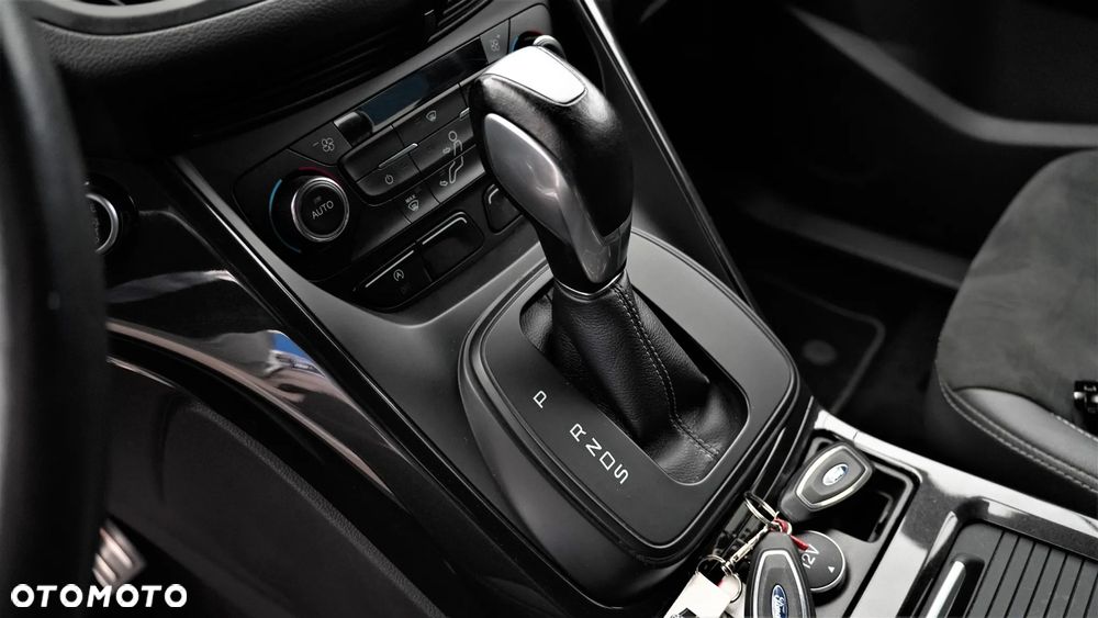 Ford Kuga 2.0 TDCi AWD ST-Line - 37