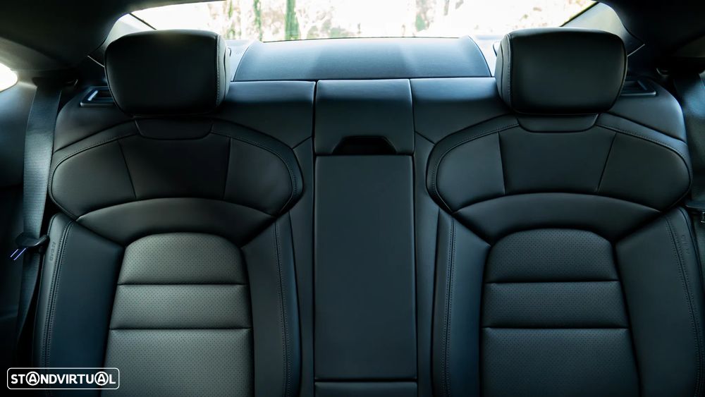 Porsche Taycan Standard - 40