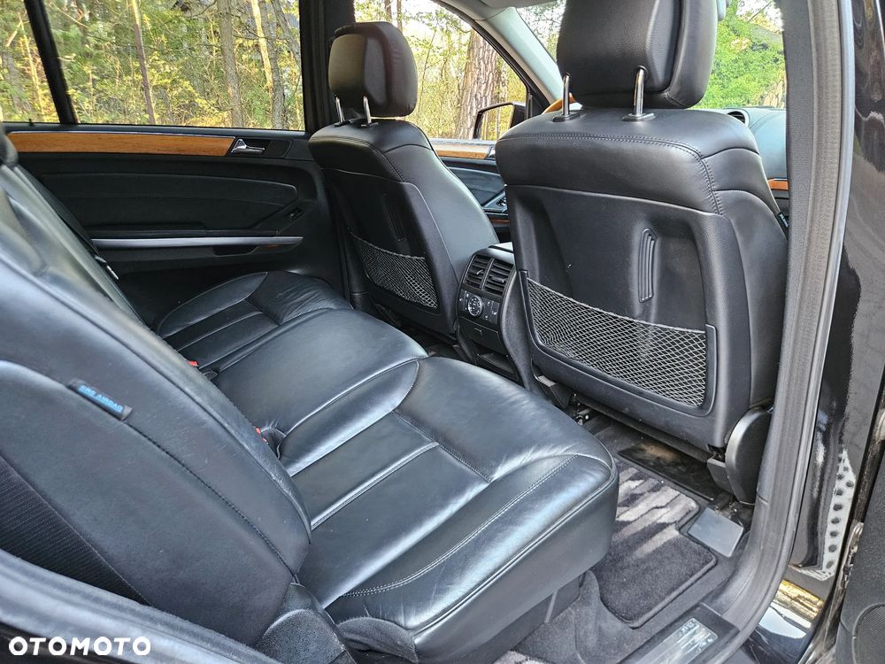 Mercedes-Benz GL 500 4Matic 7G-TRONIC - 34