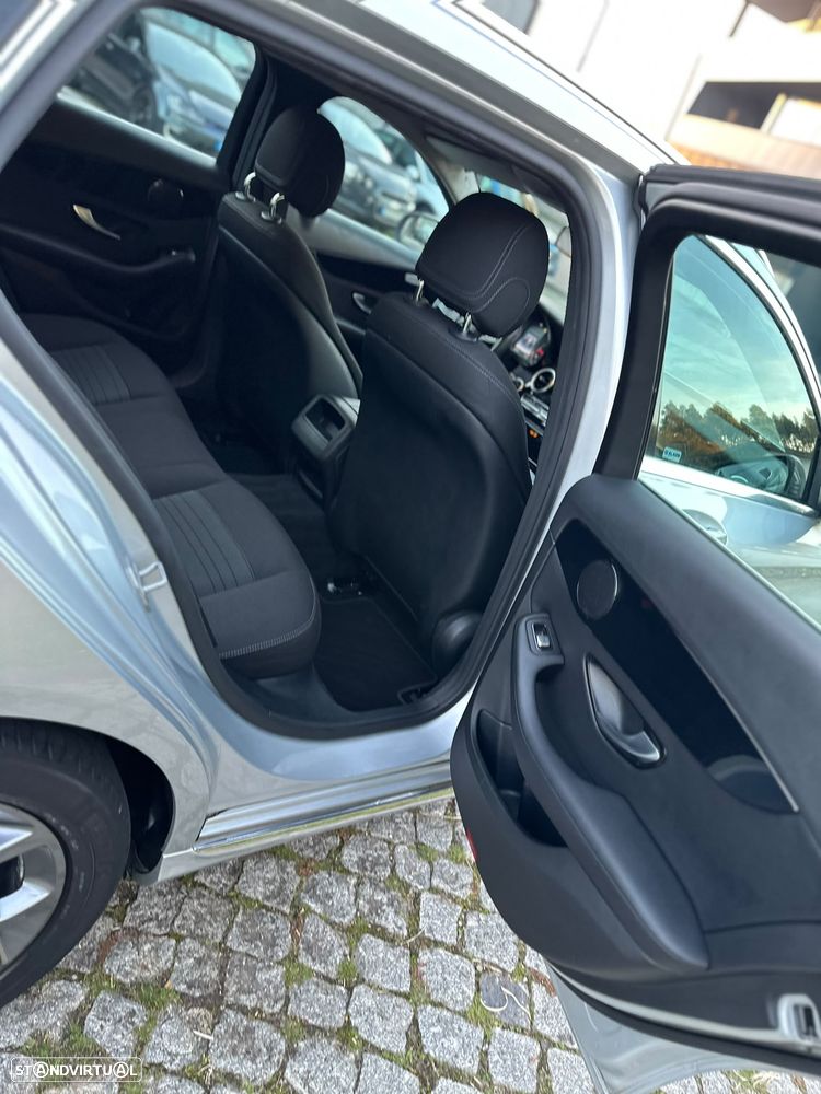 Mercedes-Benz C 220 - 12
