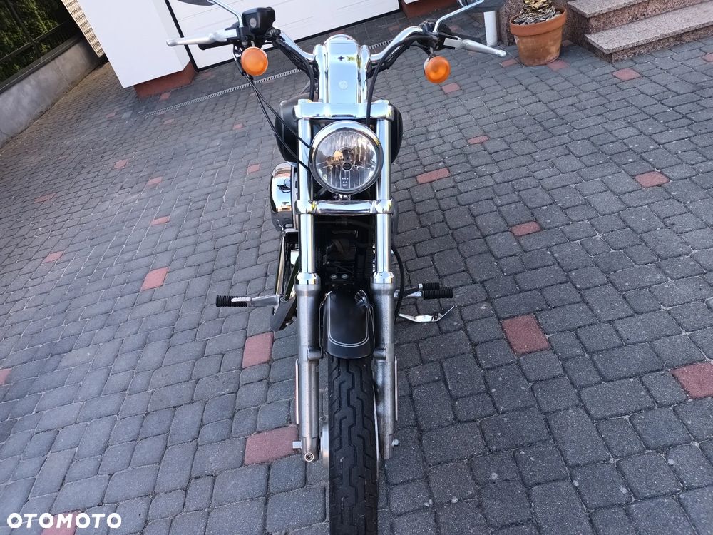 Harley-Davidson Sportster Custom 1200C - 12