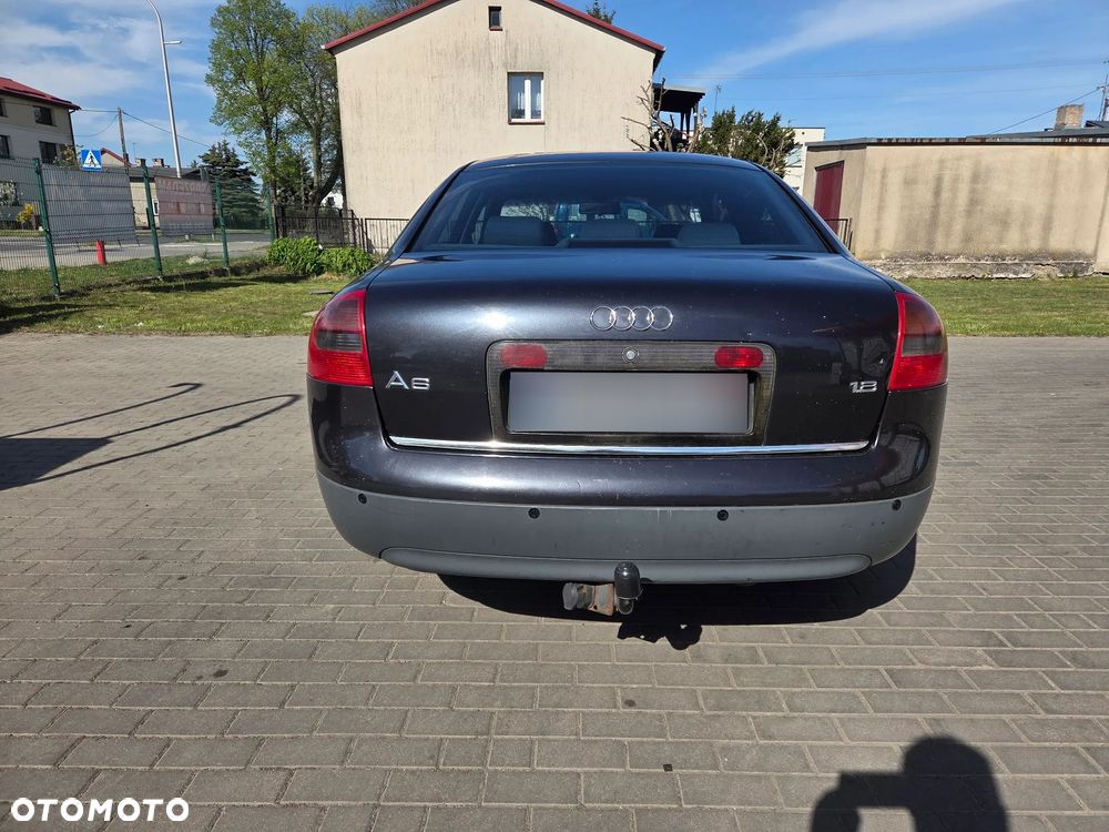 Audi A6 Limousine 1.8 - 8