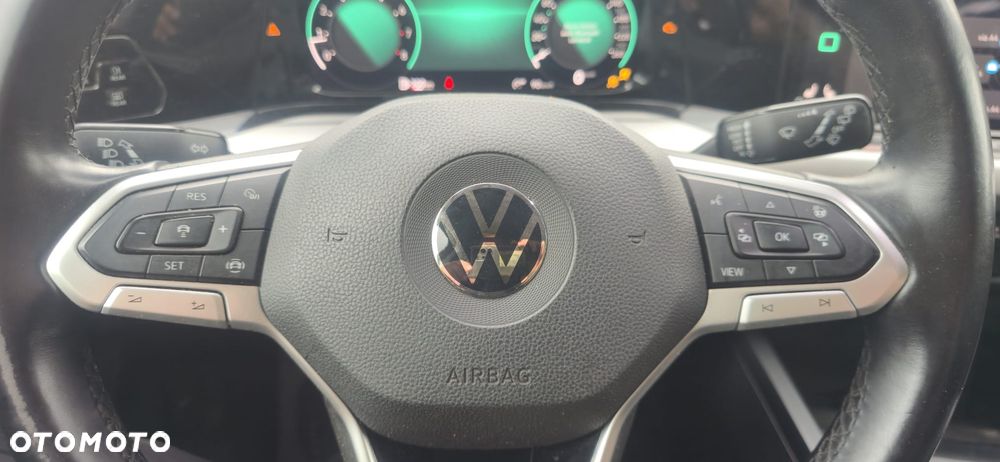 Volkswagen Golf 1.5 TSI ACT OPF Highline - 28