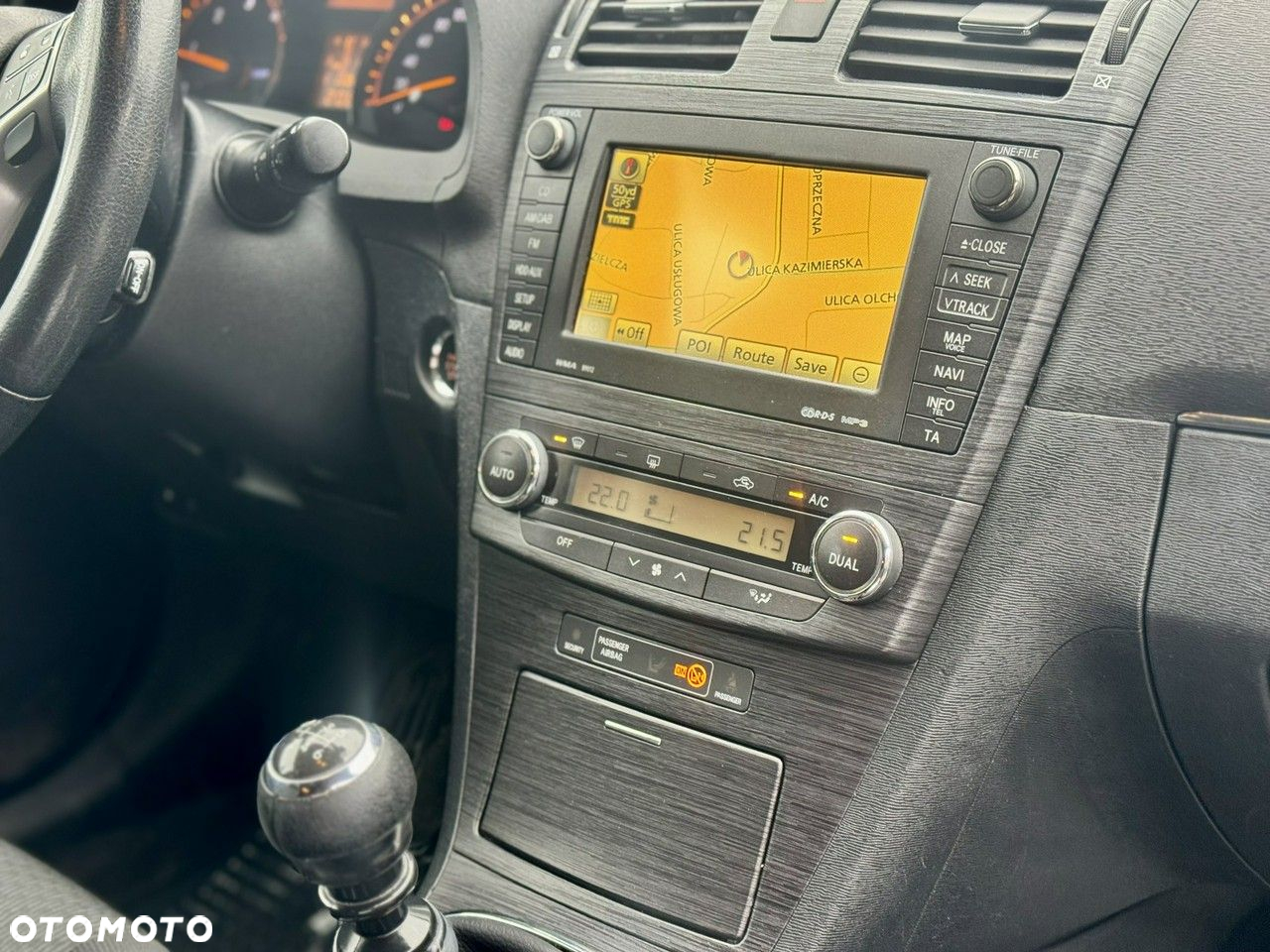 Toyota Avensis 2.0 D-4D Sol plus+NAVI - 6