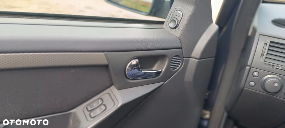 Opel Meriva - 11