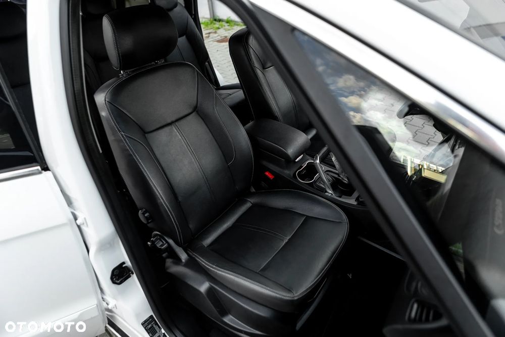 Ford S-Max - 32