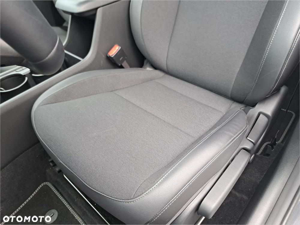 Hyundai Kona - 13