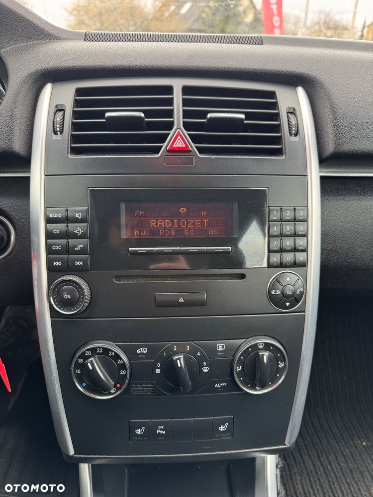 Mercedes-Benz Klasa B 170 - 32