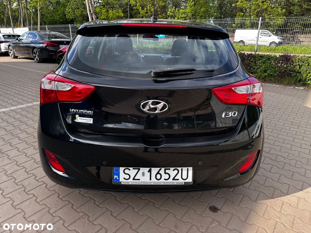 Hyundai i30 1.4 Fifa World Cup Edition - 12