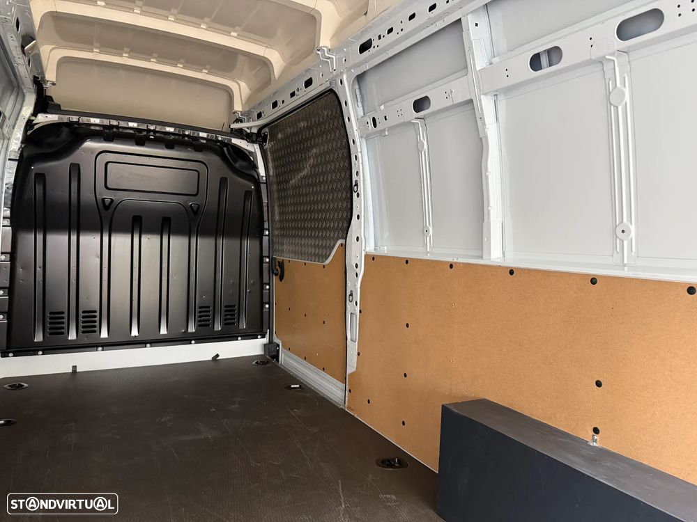 Renault MASTER 2.3 BlueDci L3H3 135 CV - 8