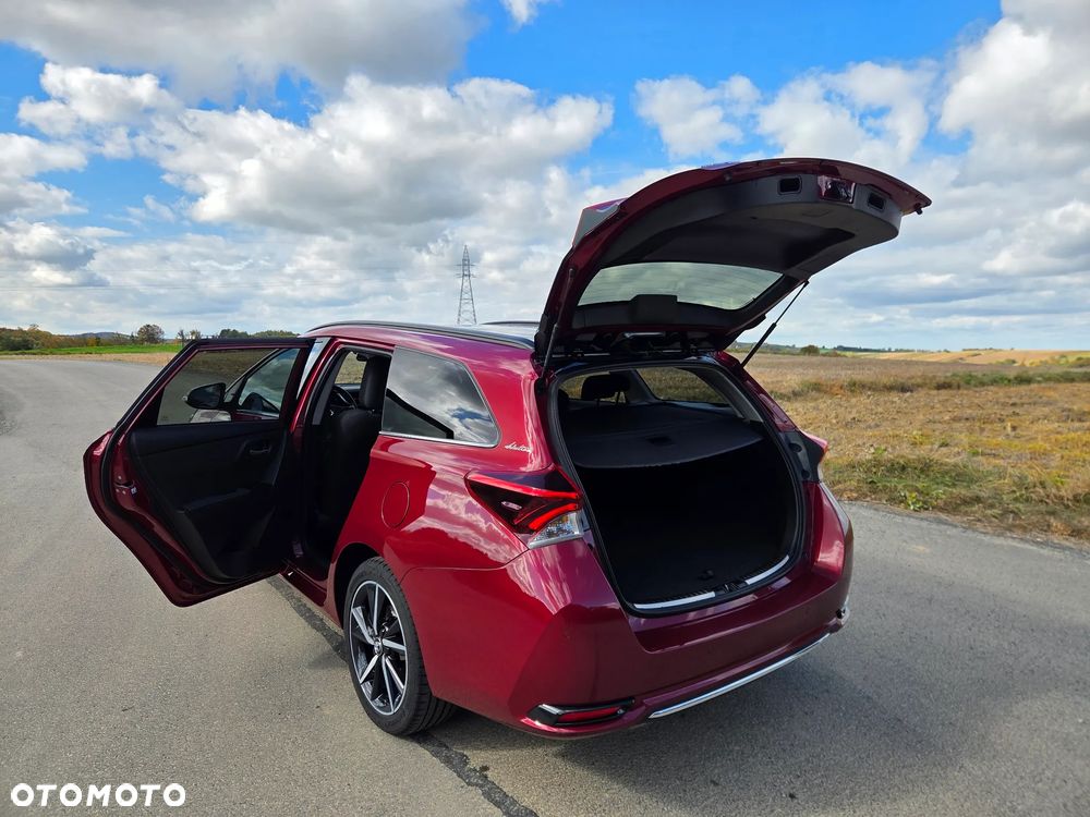 Toyota Auris 1.6 Selection - 19