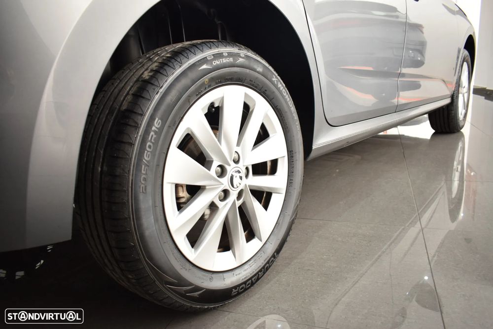 Skoda Kamiq 1.0 TSI Style DSG - 3