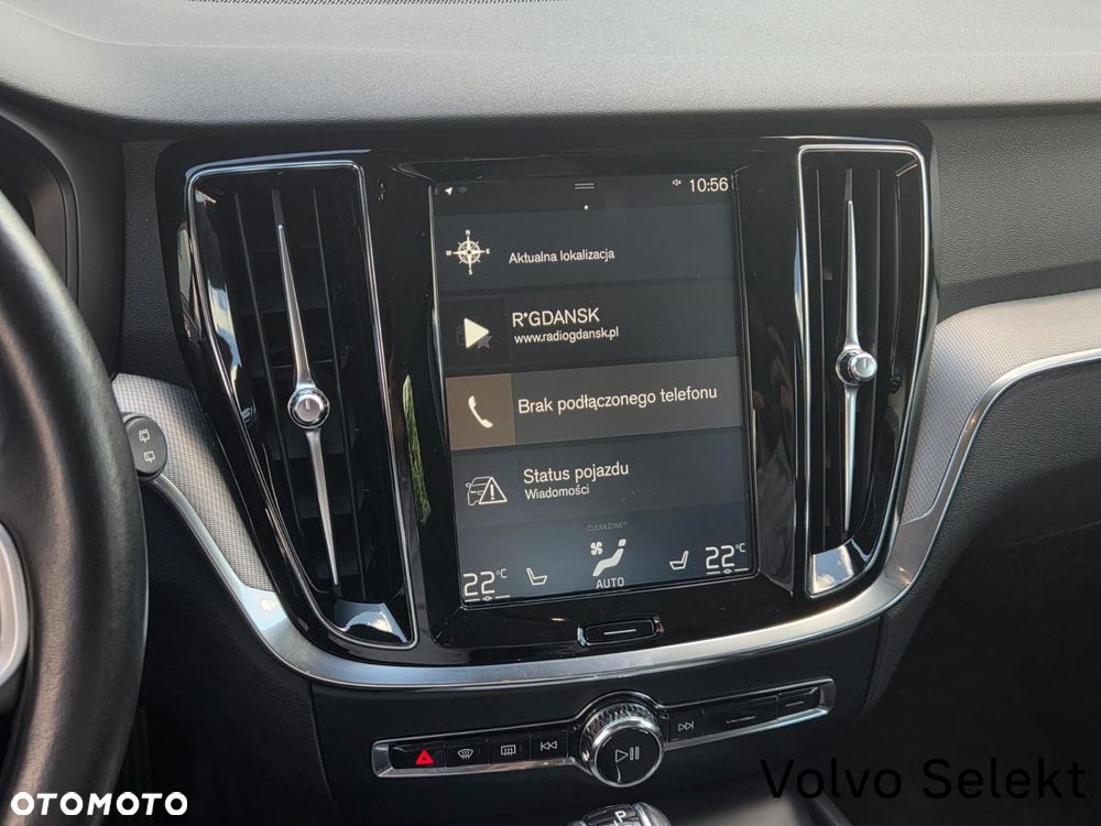 Volvo V60 Cross Country - 16