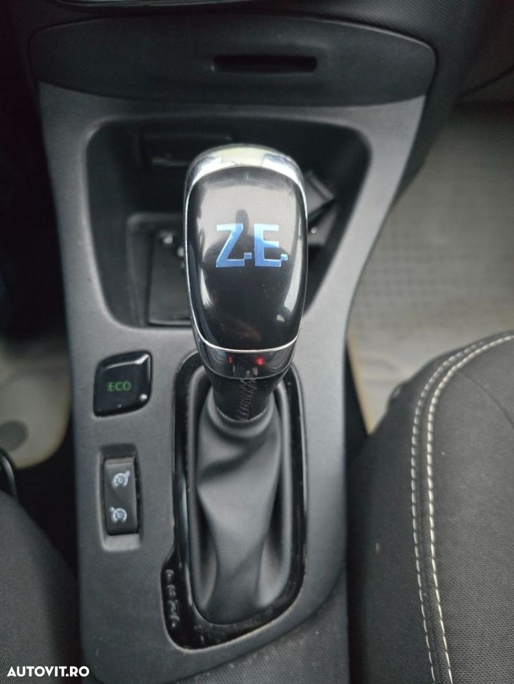 Renault ZOE - 16