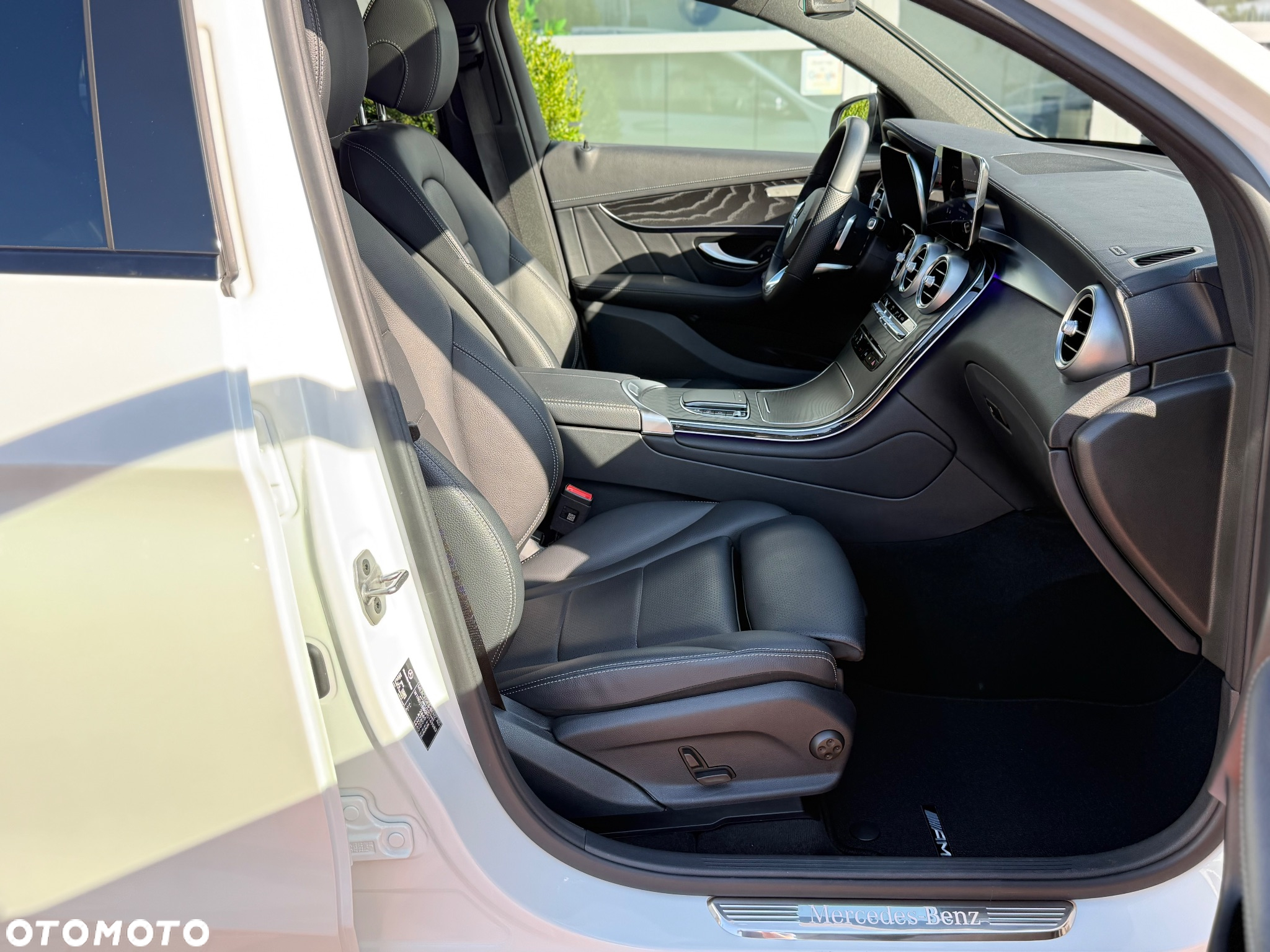 Mercedes-Benz GLC Coupe 300 de 4-Matic Business Edition - 9