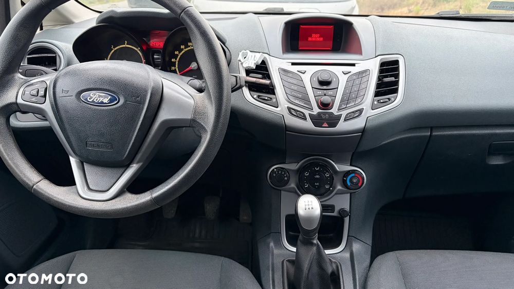 Ford Fiesta 1.4 TDCi Ambiente - 7