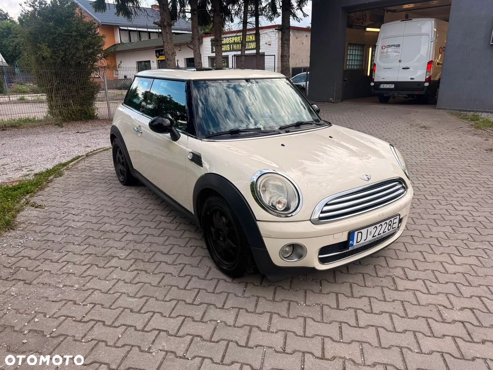 MINI ONE - 1