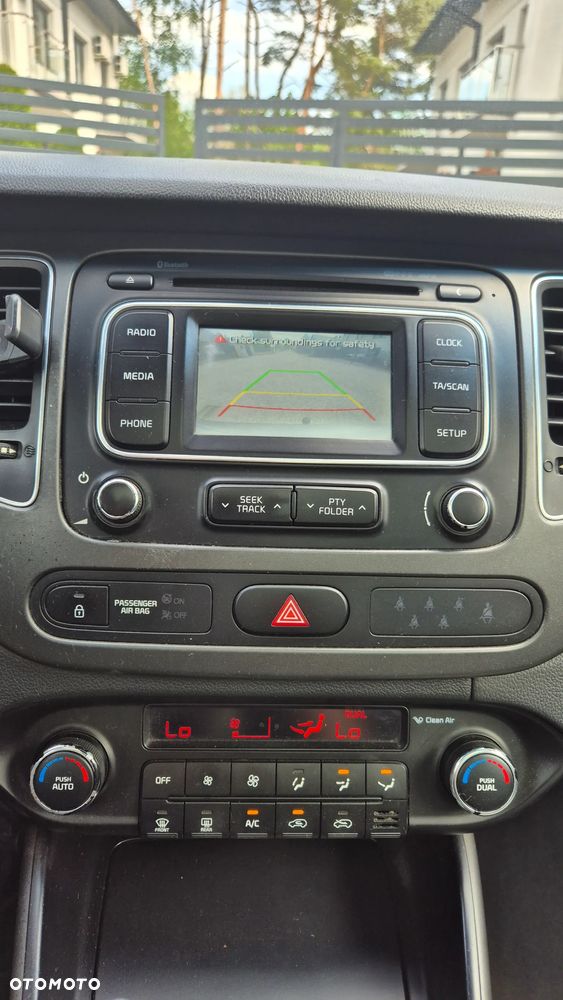 Kia Carens 1.7 CRDi L 7os - 11
