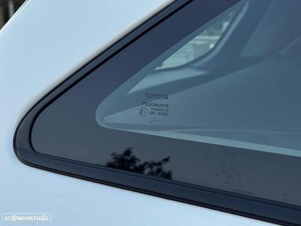 Toyota Auris Touring Sports 1.8 HSD Comfort+J17 - 13