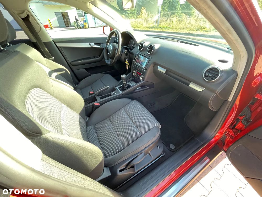 Audi A3 Sportback 2.0 TDI DPF quattro S line Sportpaket plus - 15