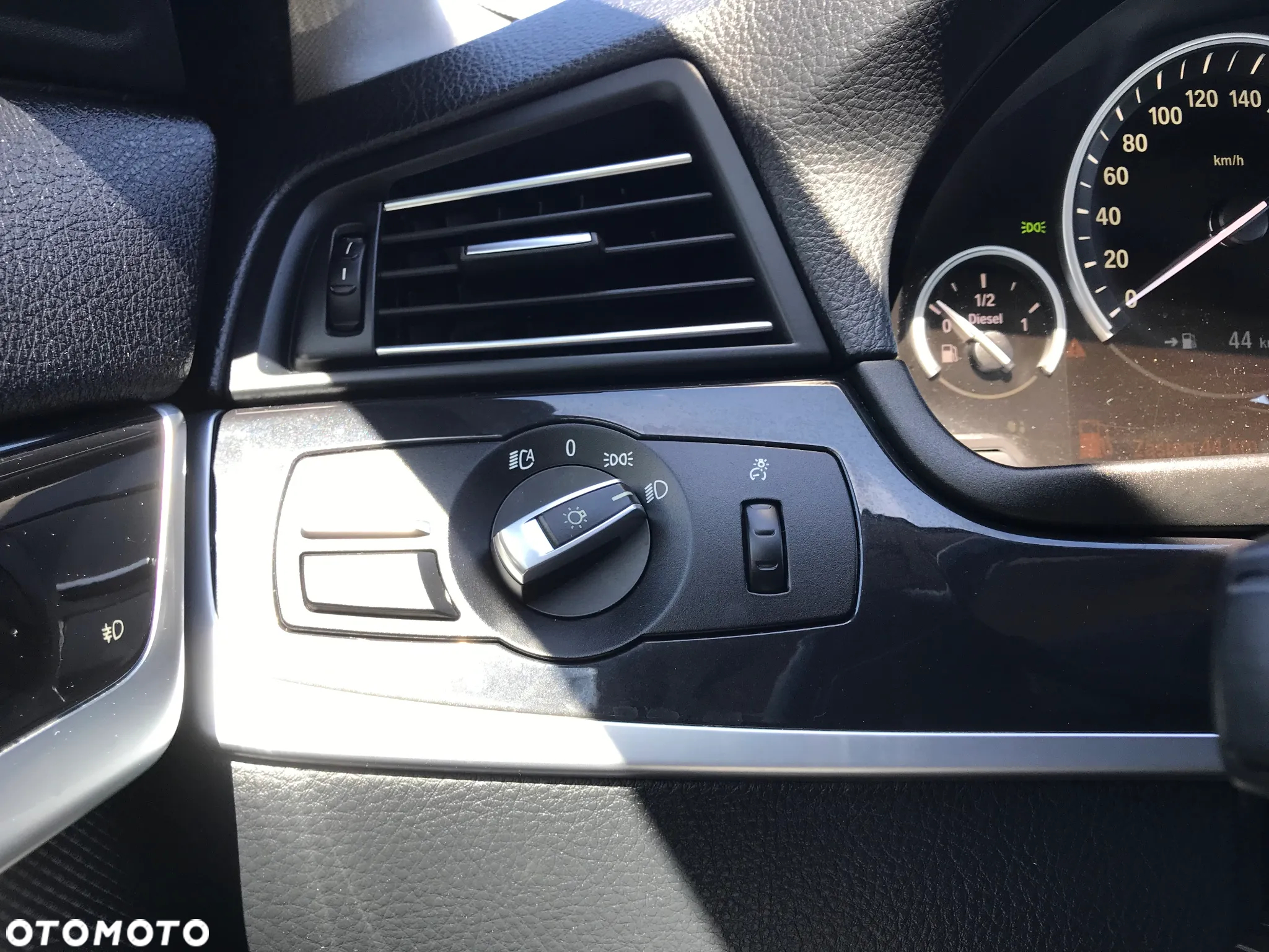 BMW Seria 5 520d - 33